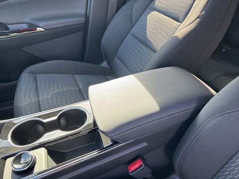 New 2026 Chevrolet Equinox LT image 28