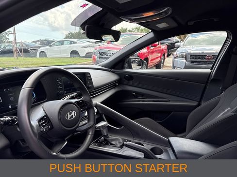 Used 2025 Hyundai Elantra Sport FWD image 5