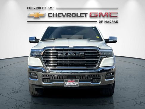 Used 2025 RAM 1500 Laramie AWD/4WD image 8