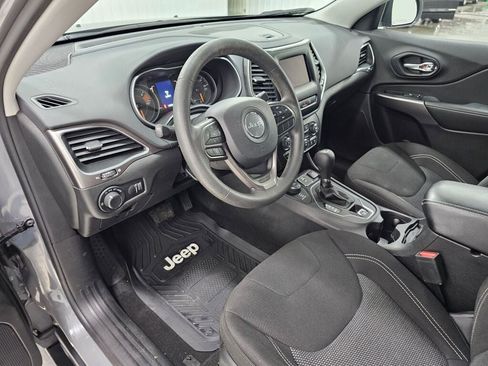 Used 2021 Jeep Cherokee Latitude image 20