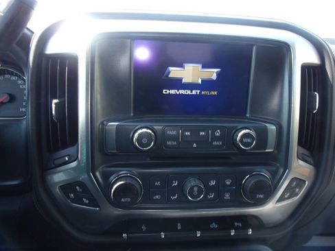 Used 2017 Chevrolet Silverado 1500 LTZ w/ High Desert Package AWD/4WD image 21