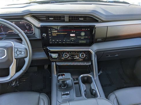 Used 2024 GMC Sierra 1500 Denali w/ Denali Reserve Package image 15