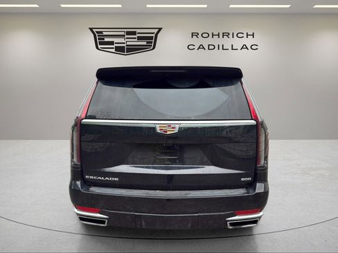 Certified 2023 Cadillac Escalade ESV Premium Luxury AWD/4WD image 9