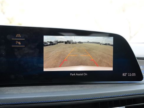 Used 2024 Cadillac XT4 Sport image 13