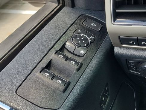 Used 2022 Ford F350 Lariat w/ Chrome Package AWD/4WD image 26