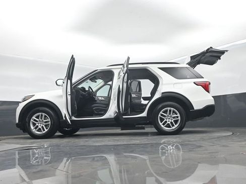 Certified 2025 Ford Explorer Active AWD/4WD image 74