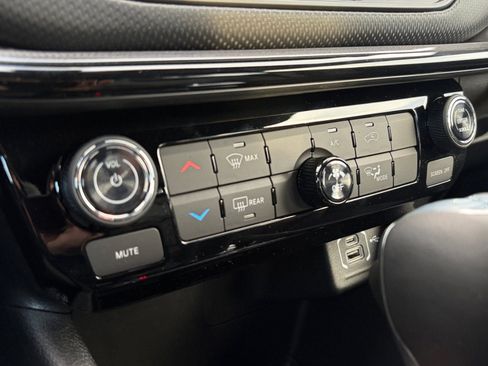 New 2026 Jeep Compass Latitude image 22