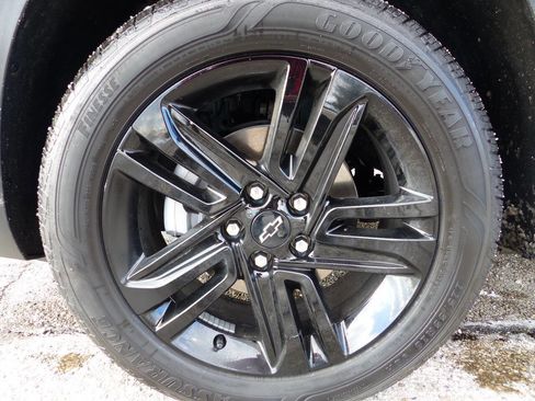 Used 2025 Chevrolet Trax ACTIV w/ Driver Confidence Package FWD image 13
