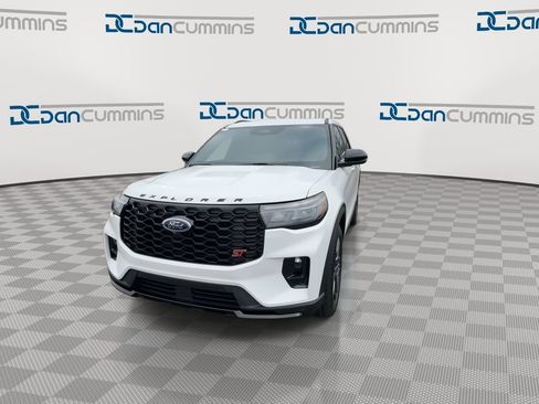 New 2026 Ford Explorer ST w/ Sun And Sound Package image 3