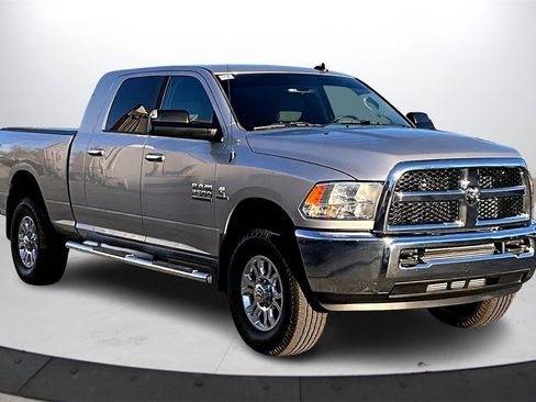 Used 2016 RAM 2500 SLT w/ Protection Group image 2