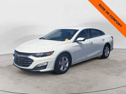 Used 2023 Chevrolet Malibu LS w/ Driver Confidence Package image 7