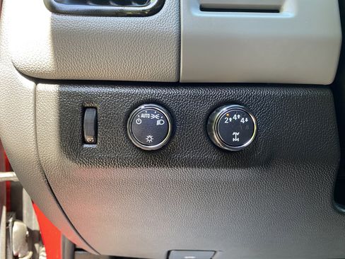 Used 2021 Chevrolet Colorado W/T w/ WT Convenience Package image 18