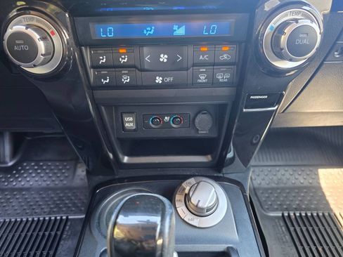 Used 2019 Toyota 4Runner Limited AWD/4WD image 26