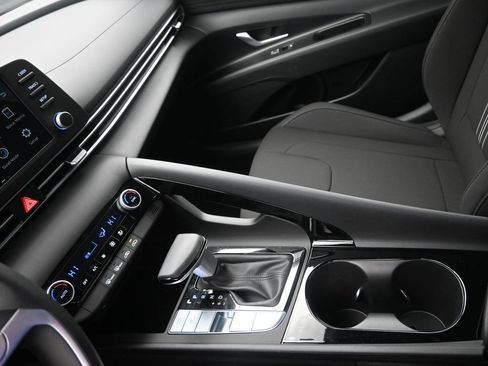 New 2026 Hyundai Elantra Blue image 19