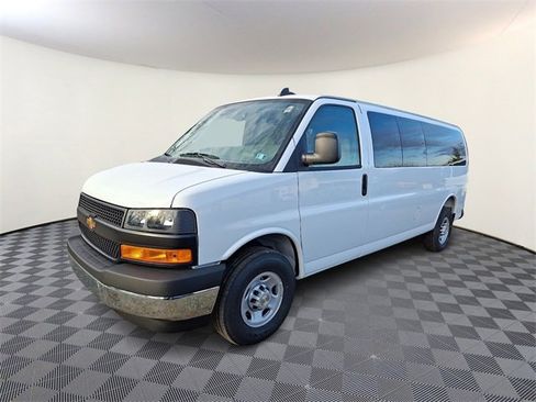 New 2025 Chevrolet Express 3500 LS image 2
