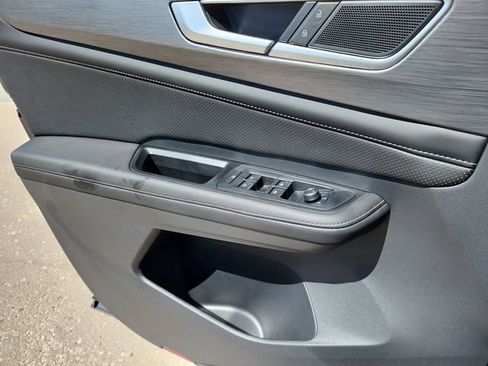 New 2026 Volkswagen Atlas Cross Sport SE image 6