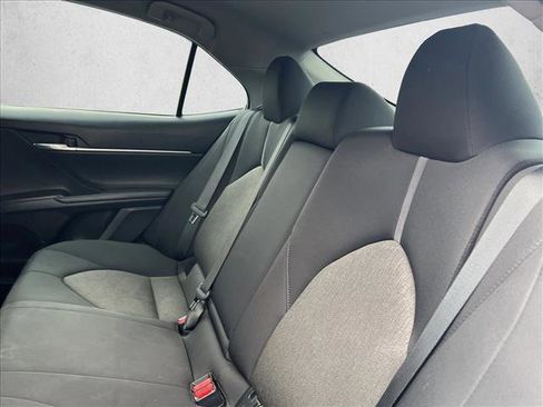 Used 2023 Toyota Camry LE image 19