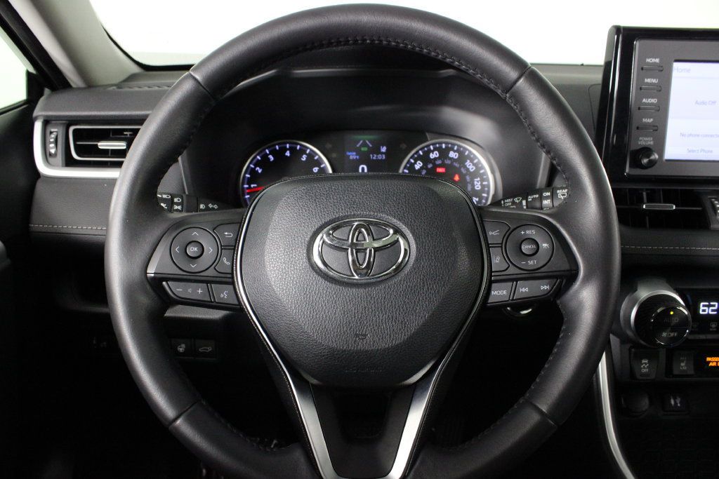 Used 2019 Toyota RAV4 XLE Premium w/ Cold Weather Package FWD image 27