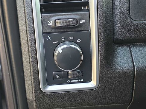 Certified 2022 RAM 1500 Classic Warlock w/ Technology Package I image 27