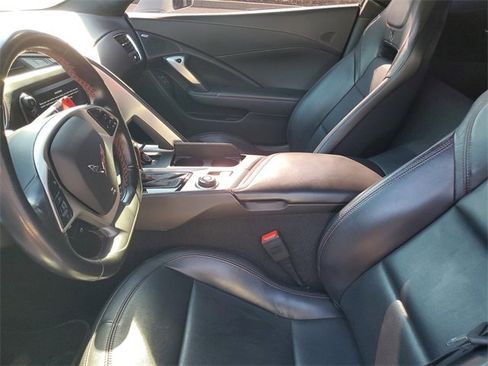 Used 2019 Chevrolet Corvette Stingray Coupe image 14