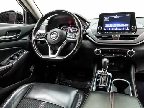 Used 2024 Nissan Altima 2.5 SR FWD image 23