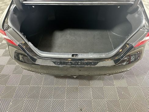 Used 2022 Toyota Camry XSE FWD image 31