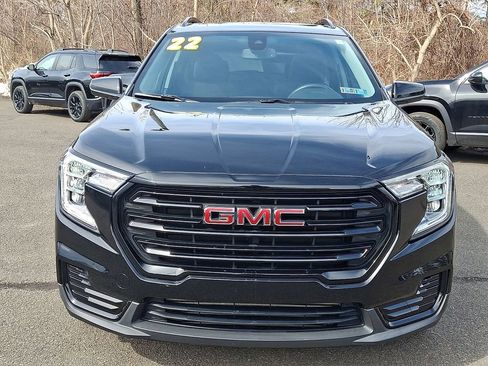 Certified 2022 GMC Terrain SLE w/ Driver Convenience Package image 2
