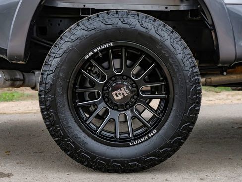 Used 2022 Ford F250 Lariat w/ Lariat Value Package image 61