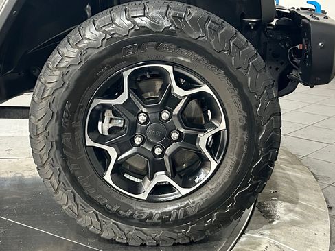 Used 2021 Jeep Wrangler Unlimited Rubicon 4xe w/ Steel Bumper Group AWD/4WD image 21