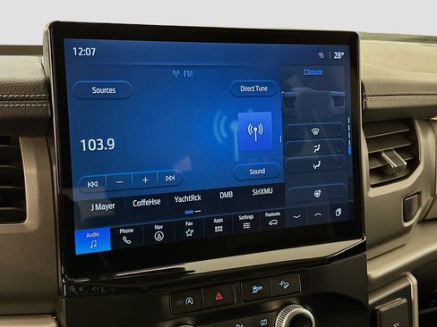 Used 2024 Ford Expedition XLT image 21