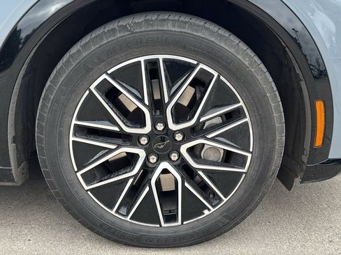 Used 2024 Ford Mustang Mach-E Premium image 33