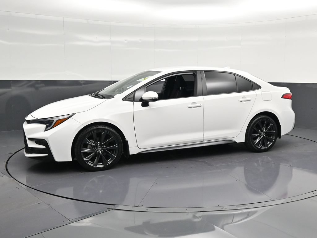 Used 2024 Toyota Corolla SE FWD image 7