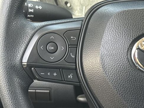 Used 2024 Toyota Corolla LE FWD image 13