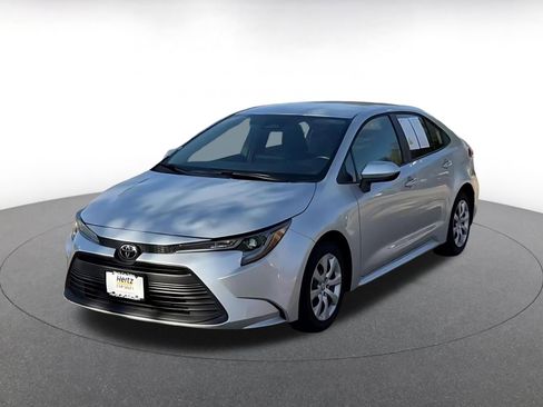 Used 2025 Toyota Corolla LE FWD image 7