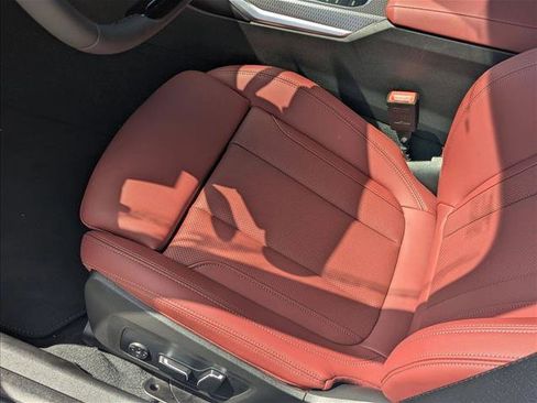 New 2025 BMW 330i xDrive Sedan image 4