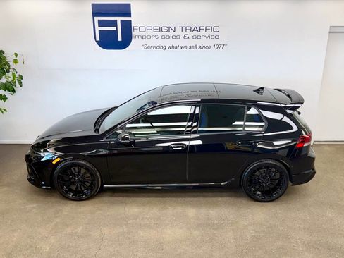 Used 2025 Volkswagen Golf R Black Edition image 23