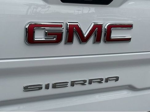 New 2026 GMC Sierra 1500 AT4 w/ AT4 Premium Package AWD/4WD image 15