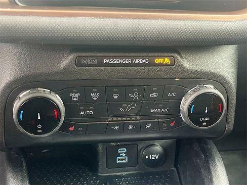 Used 2022 Ford Bronco Sport Badlands w/ Premium Package image 16