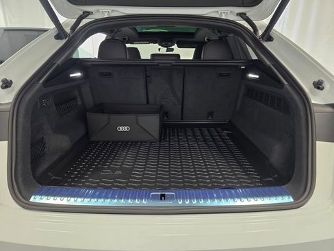 New 2025 Audi RS Q8 performance image 11