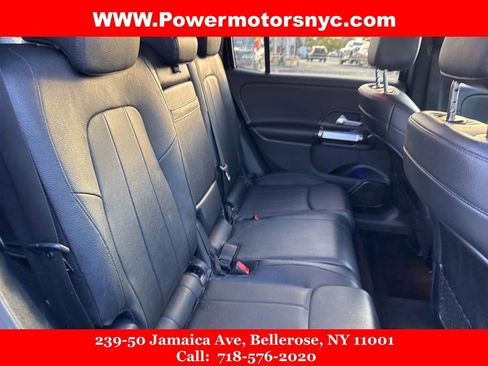 Used 2021 Mercedes-Benz GLB 250 4MATIC w/ Premium Package image 18