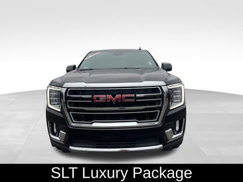Used 2024 GMC Yukon XL SLT w/ SLT Premium Package image 4