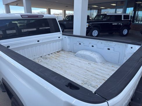 Used 2024 Chevrolet Silverado 2500 Custom w/ Custom Value Package image 9