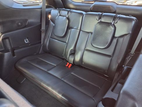 Used 2025 Ford Explorer ST image 27