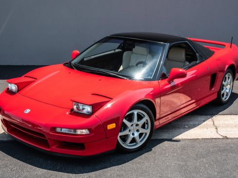 Used 1991 Acura NSX image 2