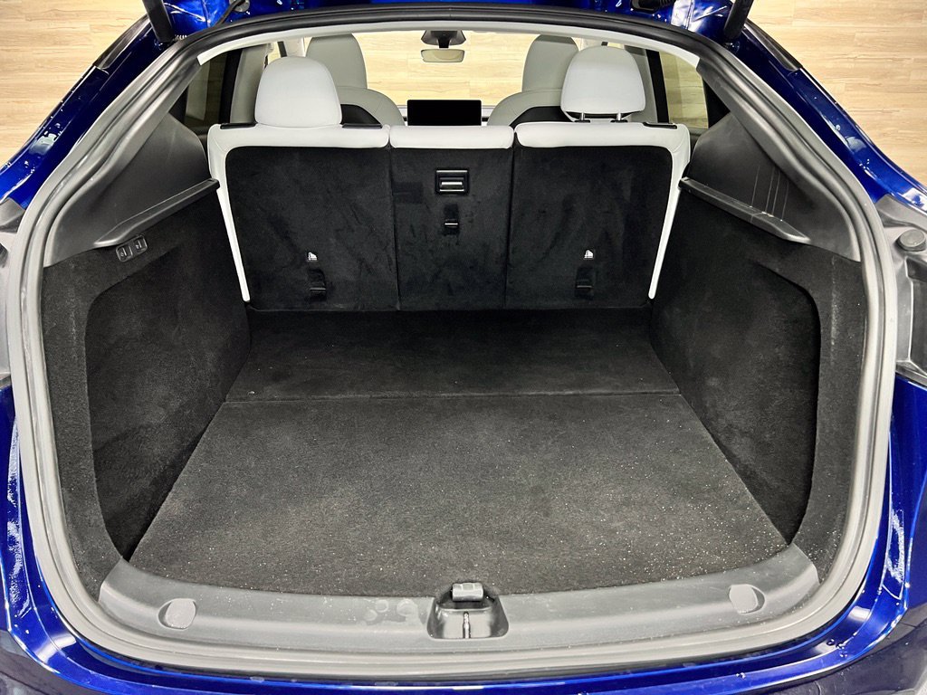Used 2025 Tesla Model Y Long Range AWD/4WD image 19