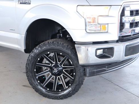Used 2017 Ford F150 XLT RWD image 4
