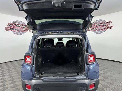 Used 2020 Jeep Renegade Latitude AWD/4WD image 27