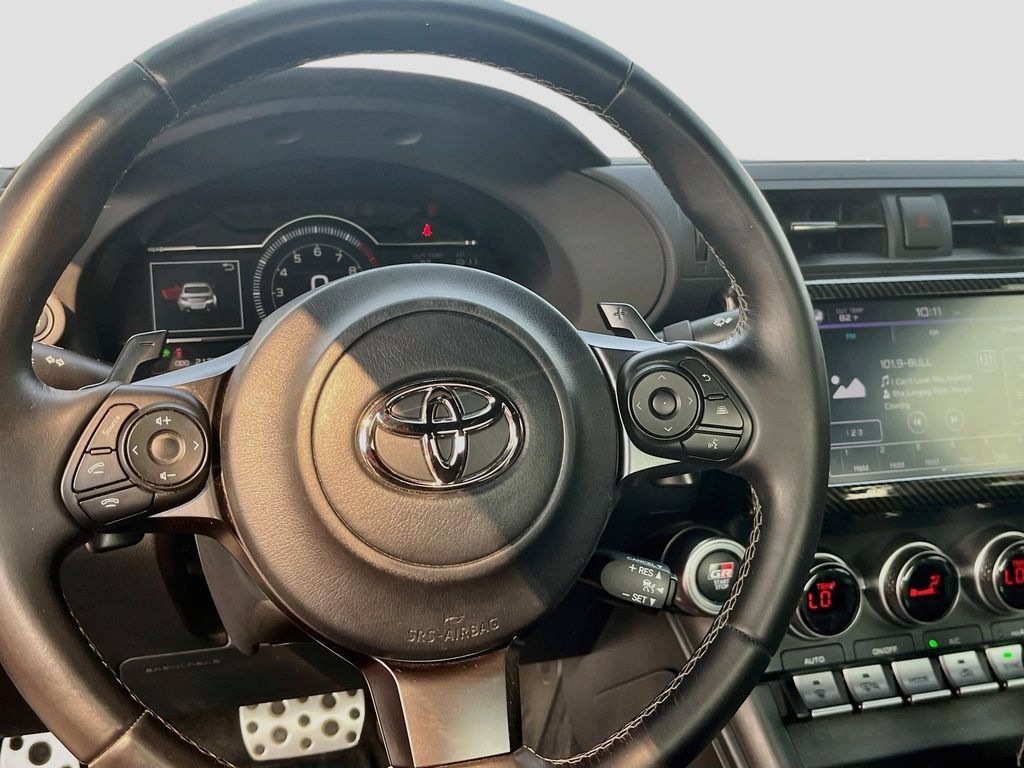 Used 2022 Toyota GR86 Premium w/ ALL Weather Mat Package (TMS) RWD image 11