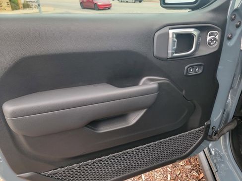 New 2026 Jeep Gladiator Willys image 7