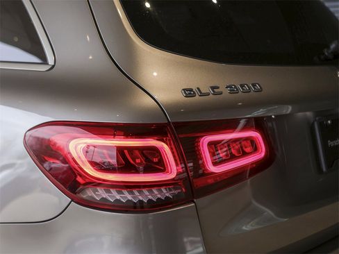 Used 2020 Mercedes-Benz GLC 300 image 13